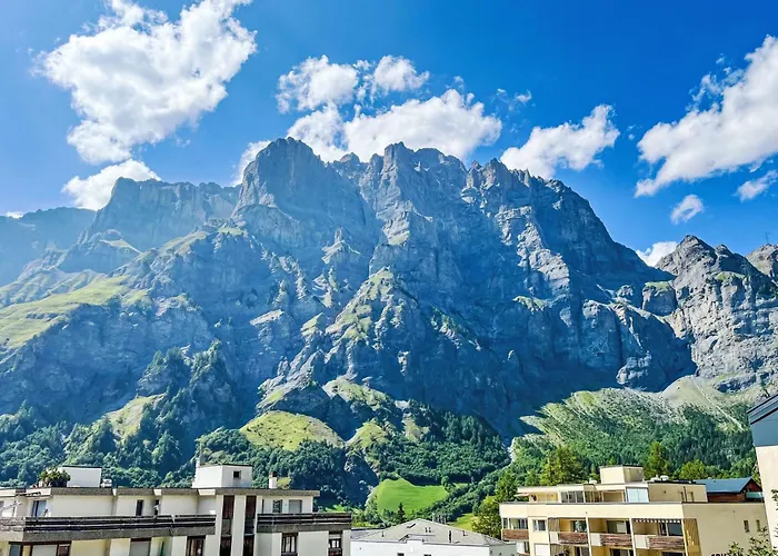 B05 By Interhome * ロイカーバード