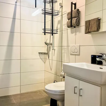 B05 By Interhome شقة لوكباد